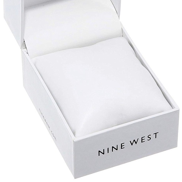 Nine West women’s mesh bracelet watch rose Gold - Picture 5 of 7